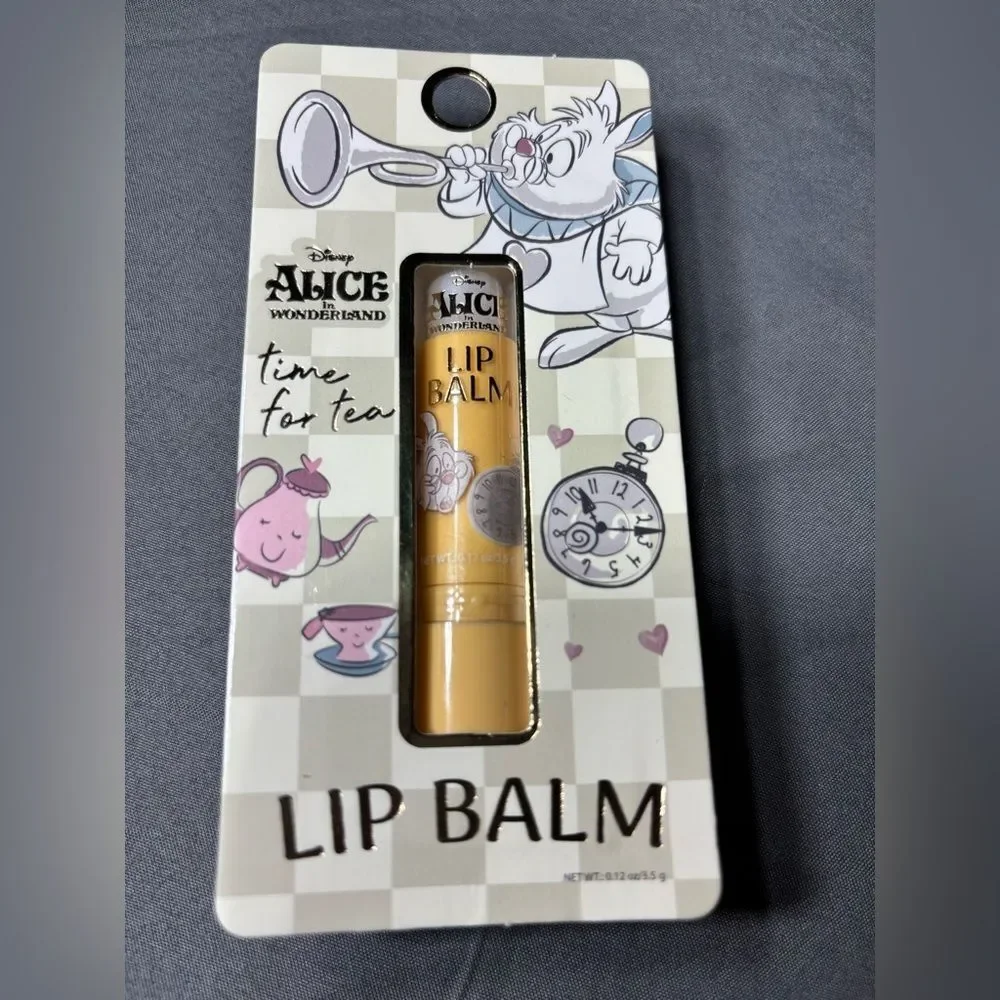 4 New Alice in Wonderland Beauty Bundle NWT